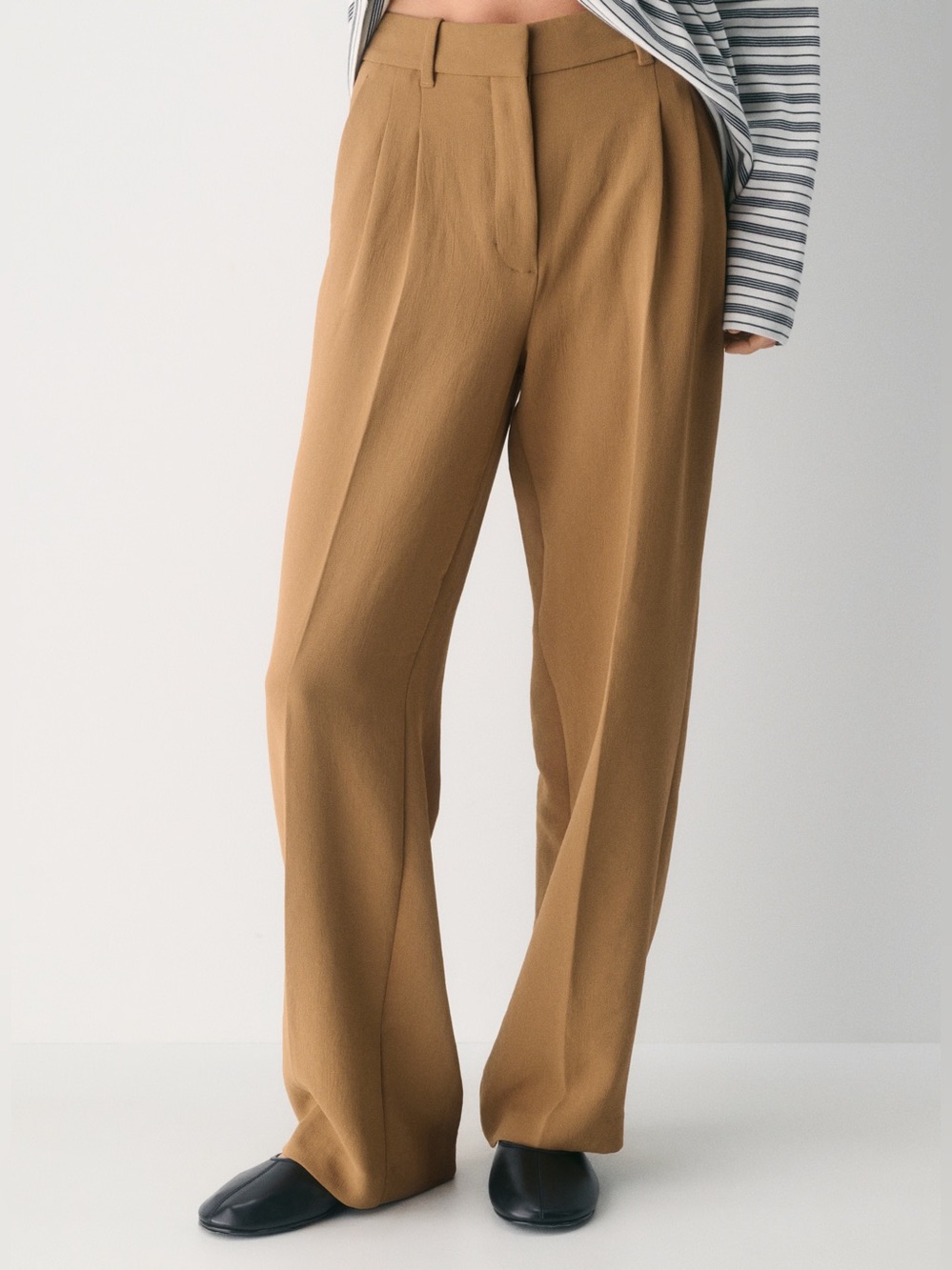 Wilfred Effortless Pants in Camel Brown